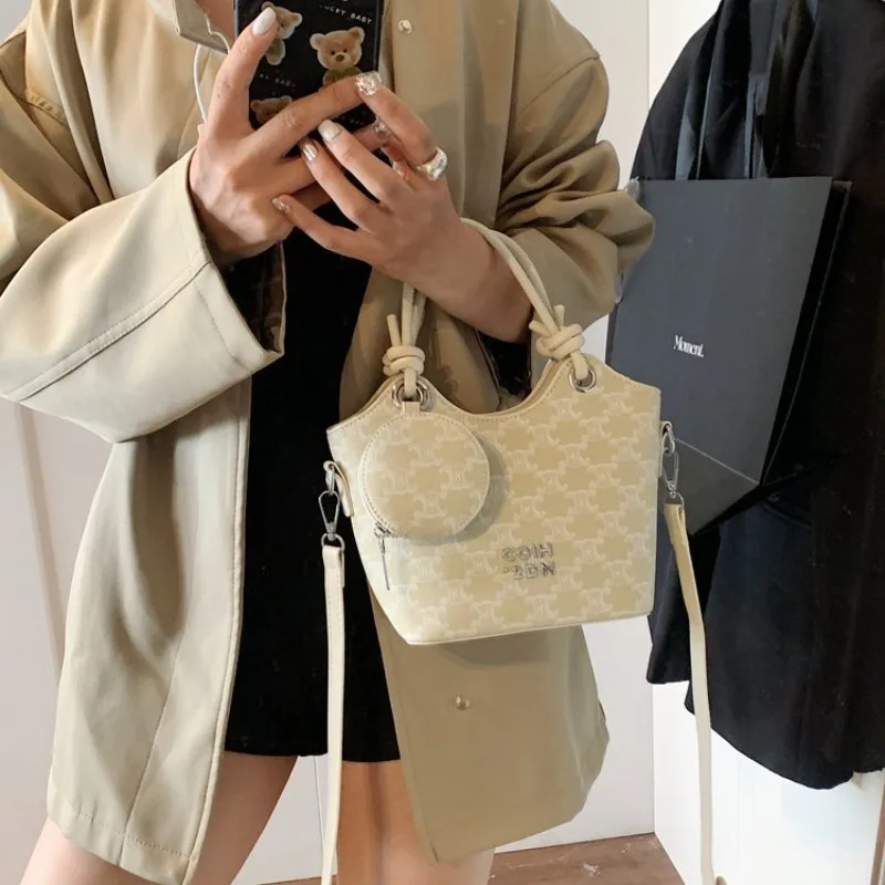 Luxury Must-Have Crossbody Des - Luxury Bags Must Have avaliação e preço