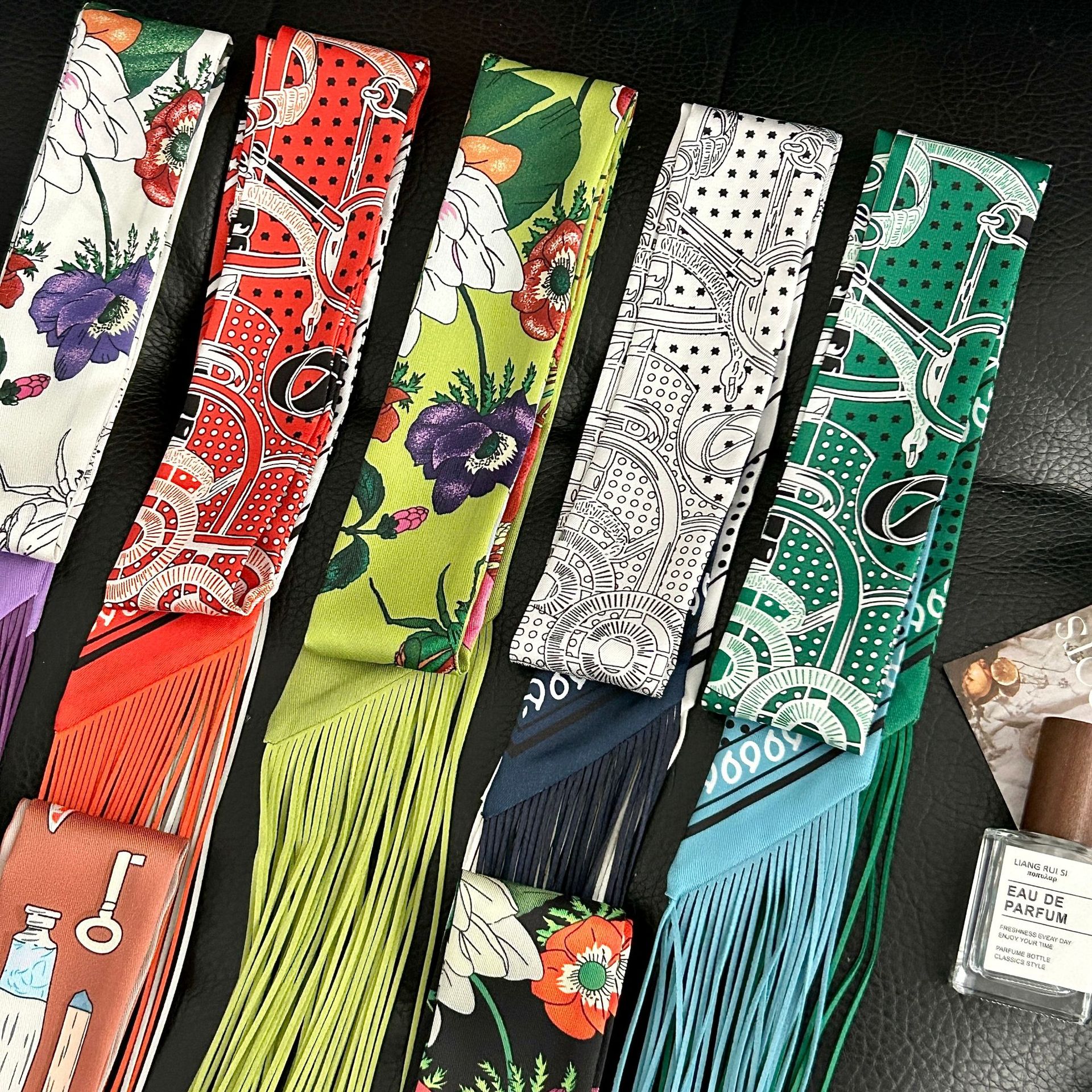 Luxury Tassel Skinny Scarf for - Discount Luxury Bags avaliação e preço
