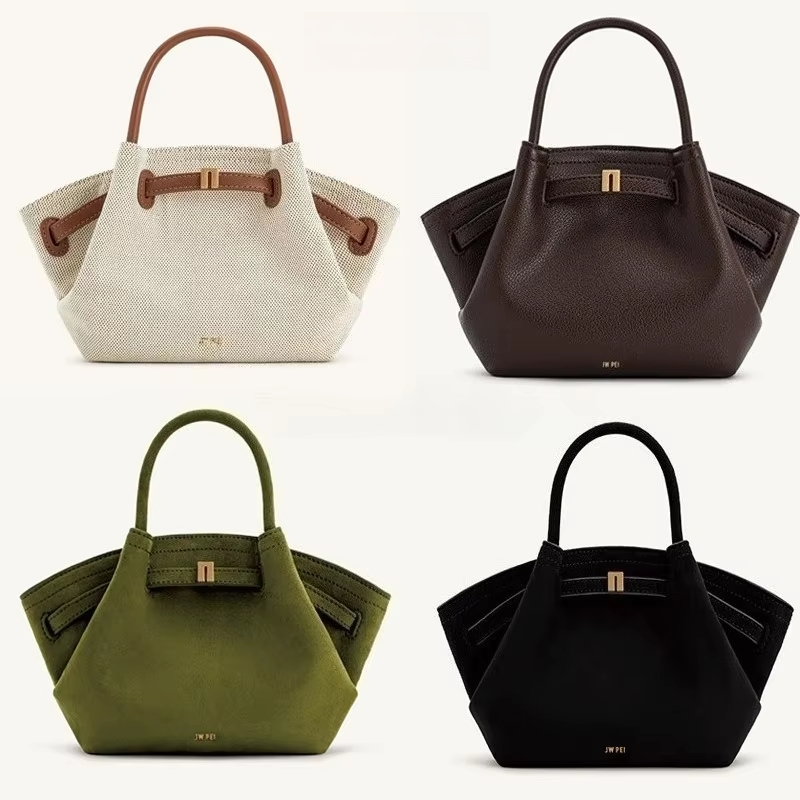 Women's Dumpling Bag Large Cap - Luxury Bags Dior avaliação e preço