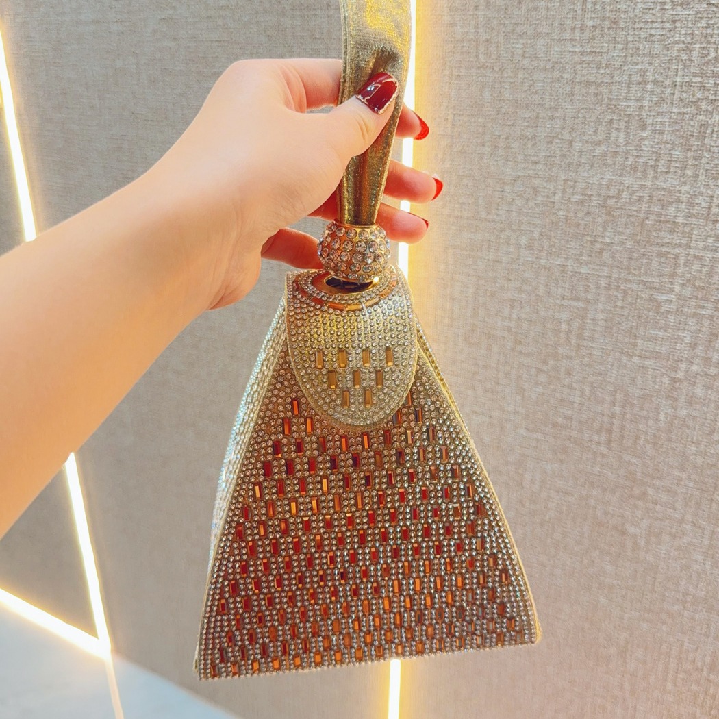 Rhinestones Luxury Evening Bag - Luxury Bags Brand Pyramid avaliação e preço