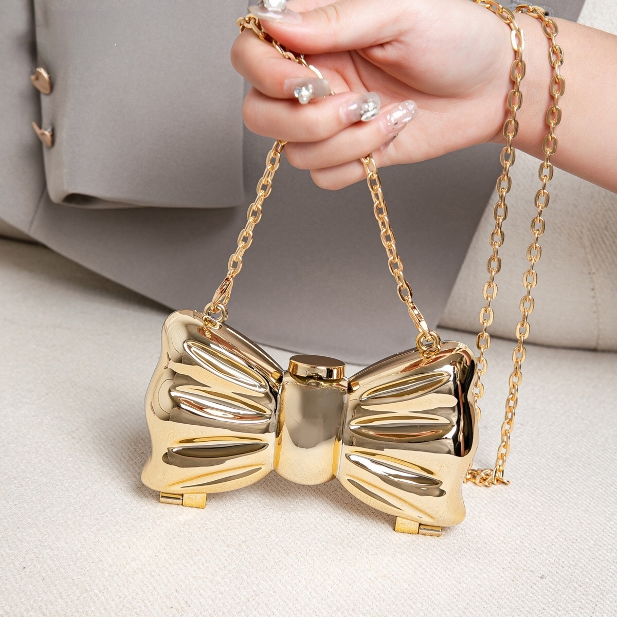 Luxury Fashion Metal Mini Hand - Discount Luxury Bags avaliação e preço